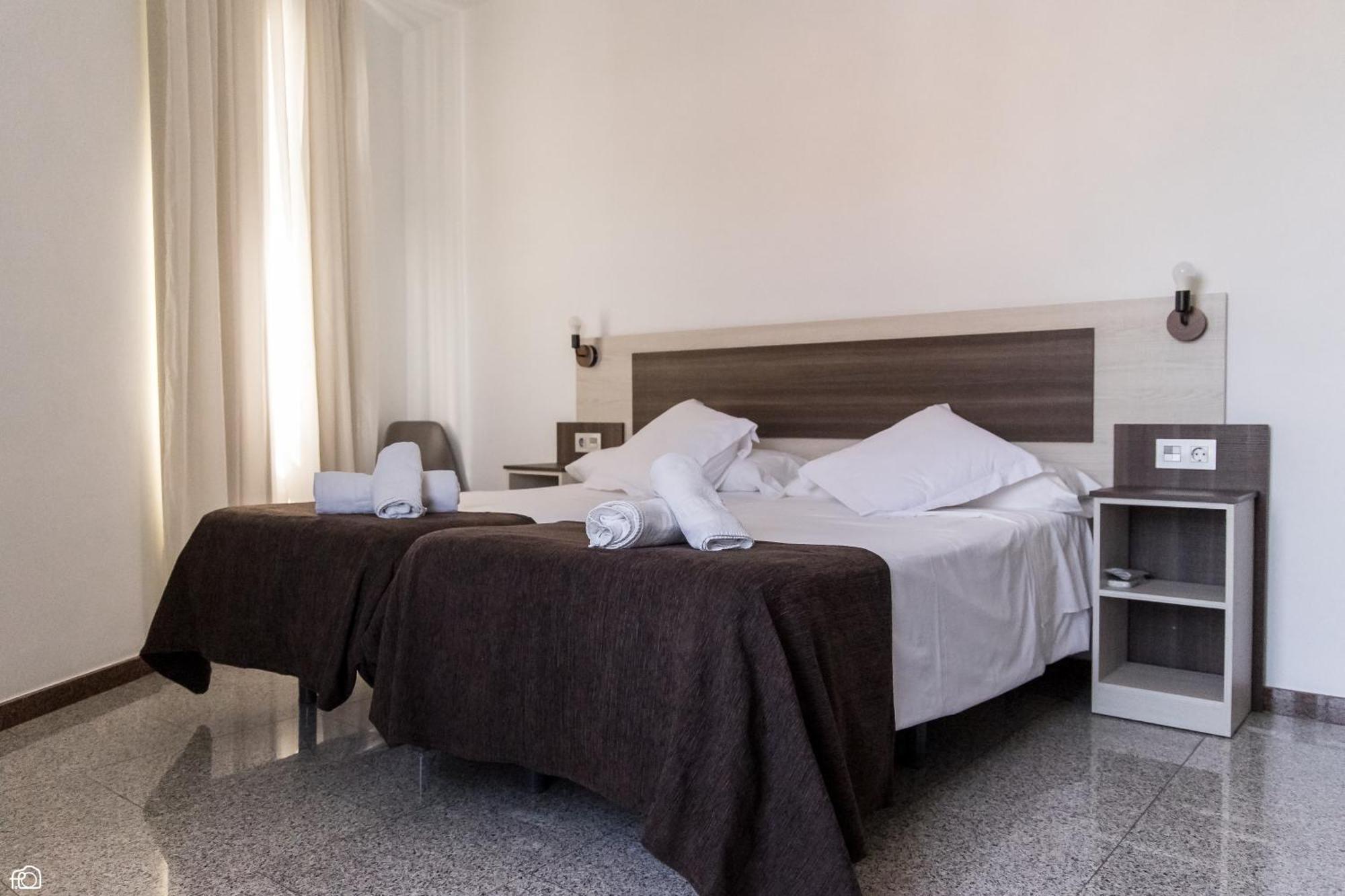Meson Hostal La Cabana Medellín Екстериор снимка