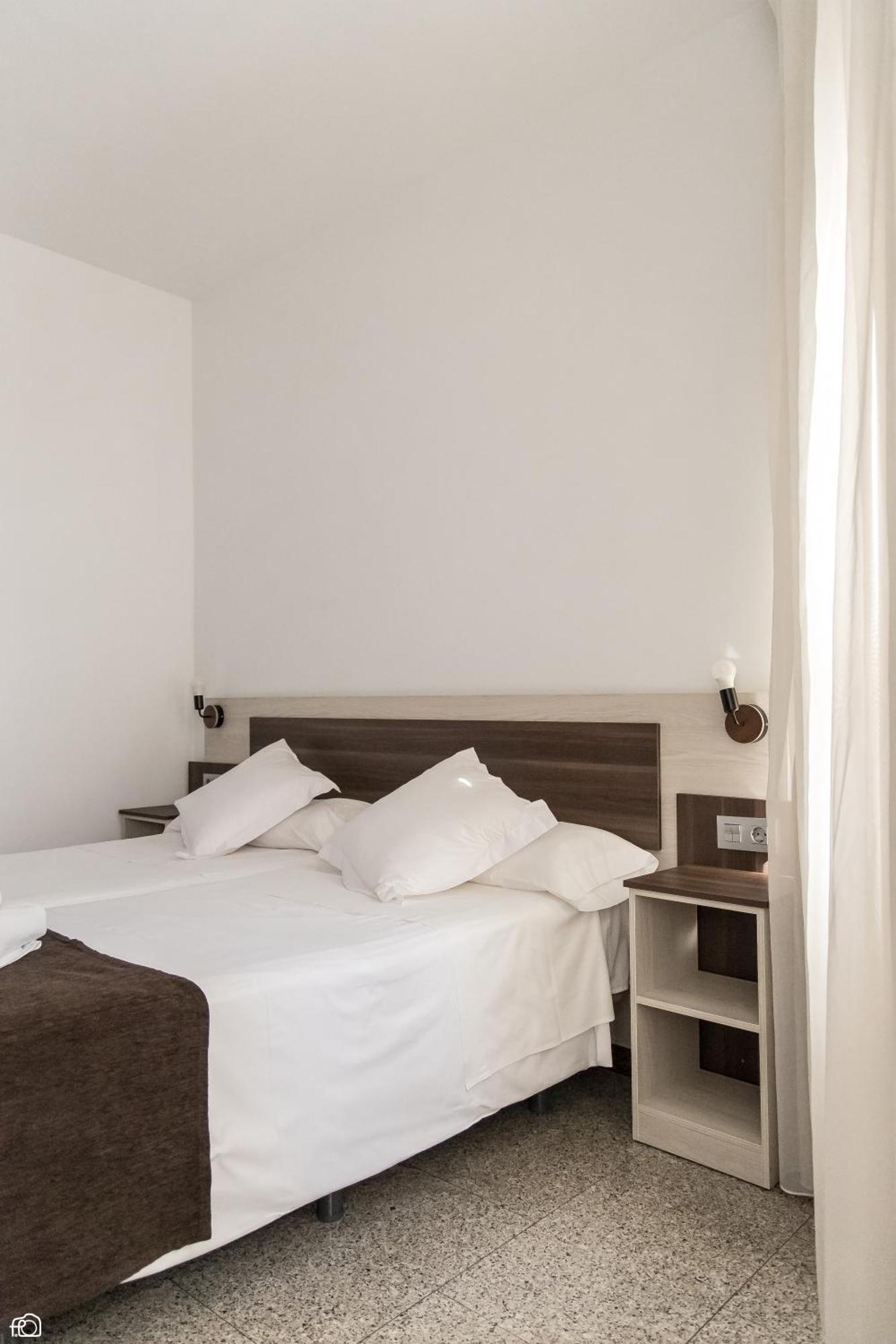 Meson Hostal La Cabana Medellín Екстериор снимка
