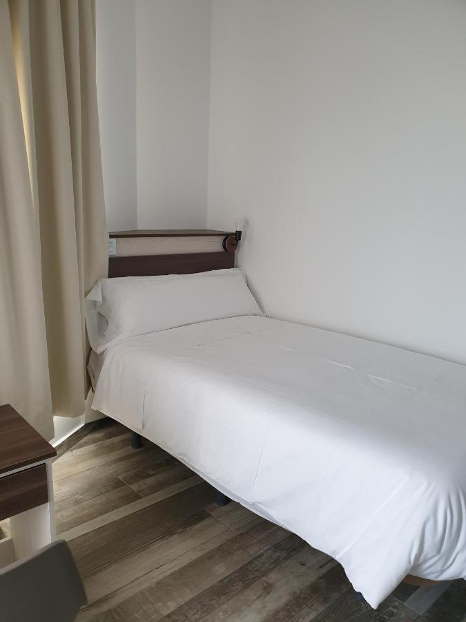 Meson Hostal La Cabana Medellín Екстериор снимка